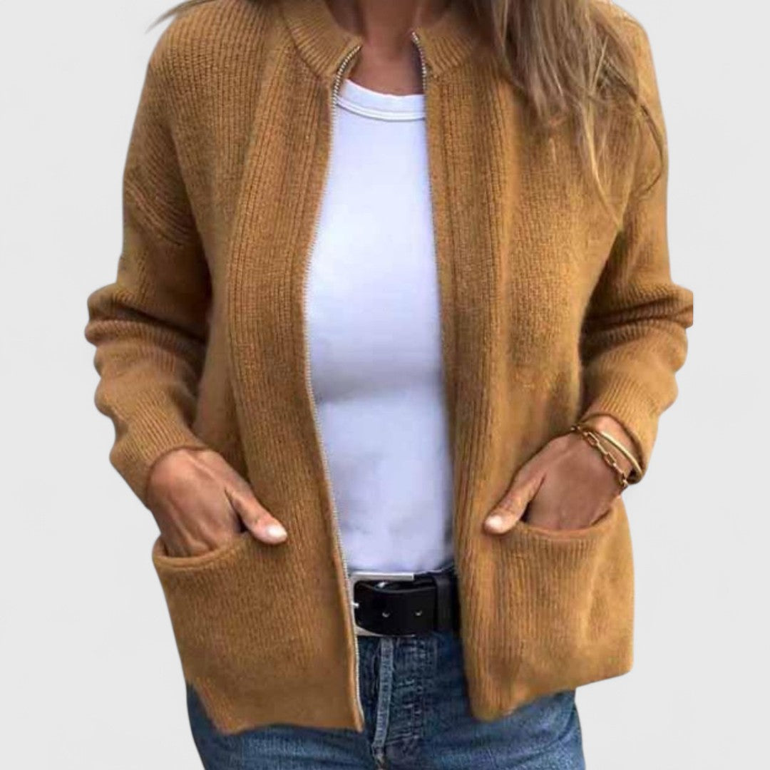 Hermiona - Vesta s elegantným dizajnom a pohodlím na jeseň a nielen to.