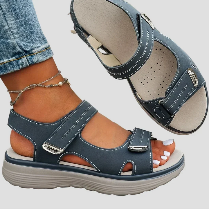 Chanel - Ortopedické protisklzné sandále
