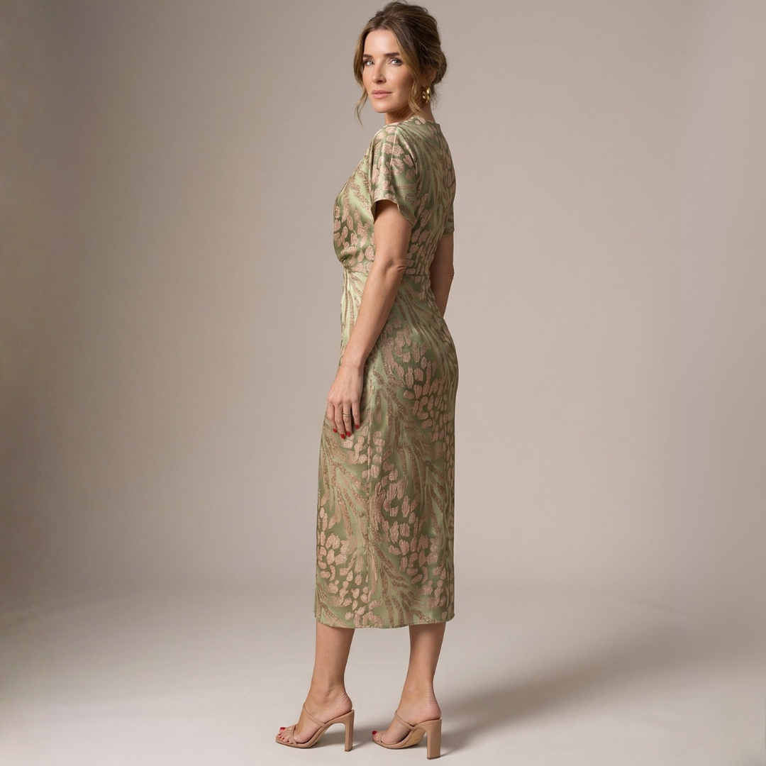Giulia – Elegantná šaty z ľahkej a vzdušnej tkaniny