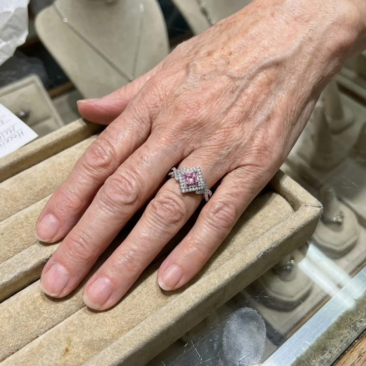 Bague carrée pave en couture | Or blanc