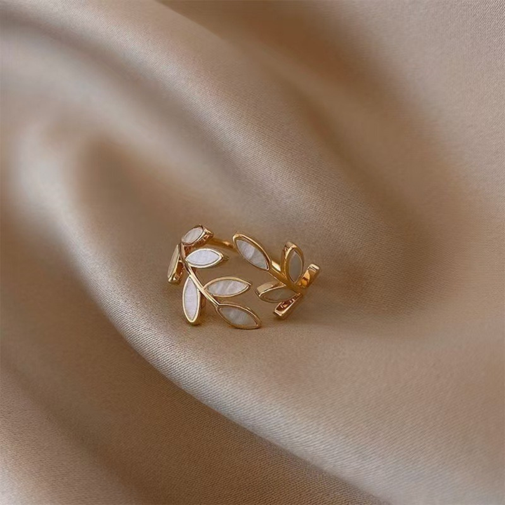 Bague ouverte feuille délicate Néraya | Or