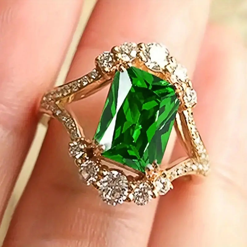 Bague élégante avec pierre d'émeraude | Or