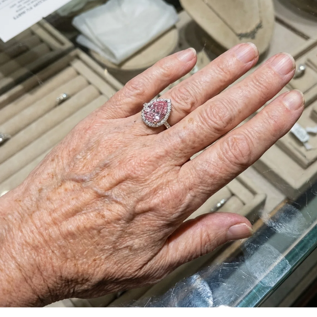 Bague en saphir rose en forme de goutte | Or blanc