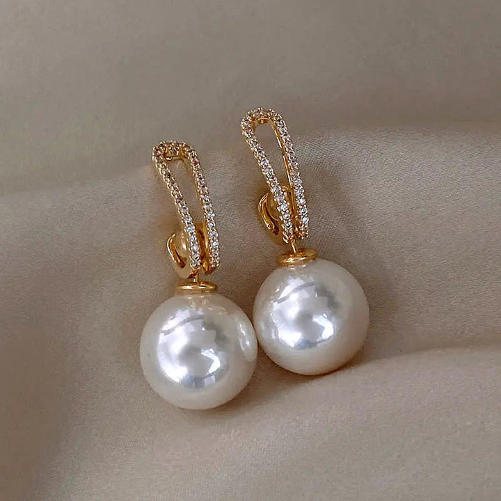 Boucles d'oreilles élégantes avec perles et zirconium | Or