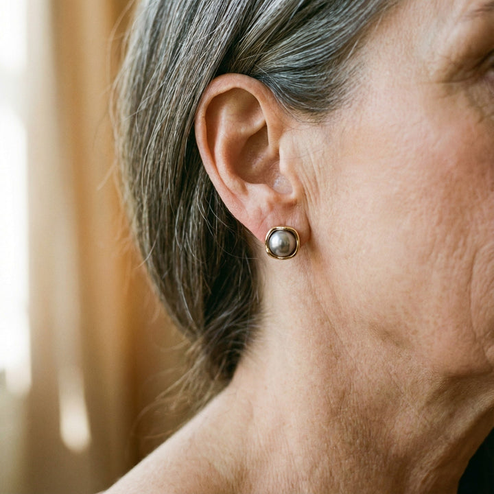 Boucles d'oreilles élégantes en perle noire | Or