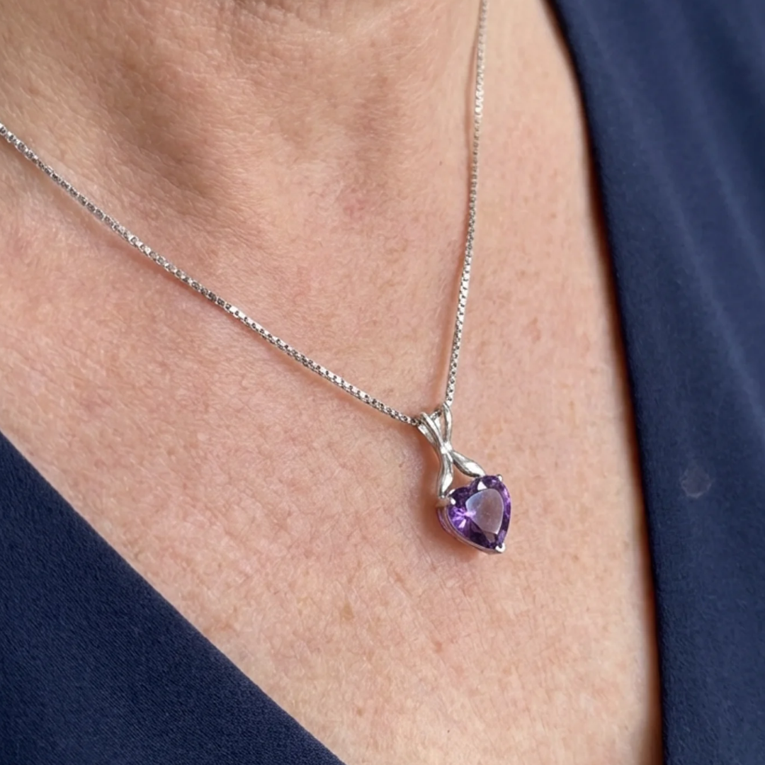 Collier cœur de violette | Or blanc
