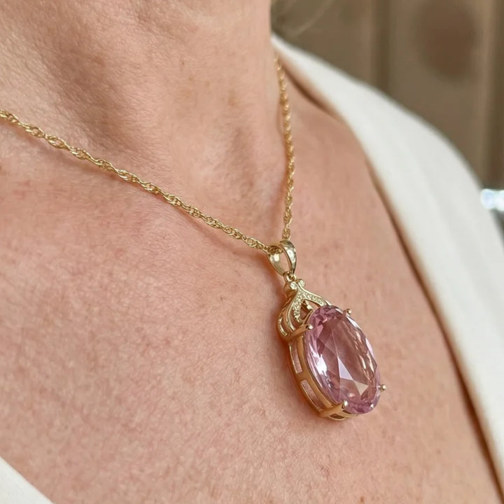 Collier ovale impérial en saphir rose | Or