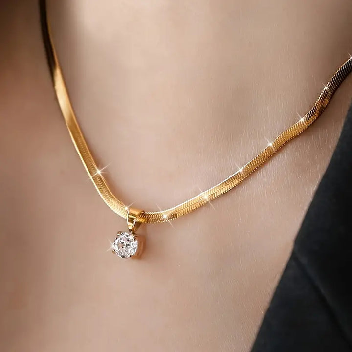 Collier pendentif Élegant en strass | Or