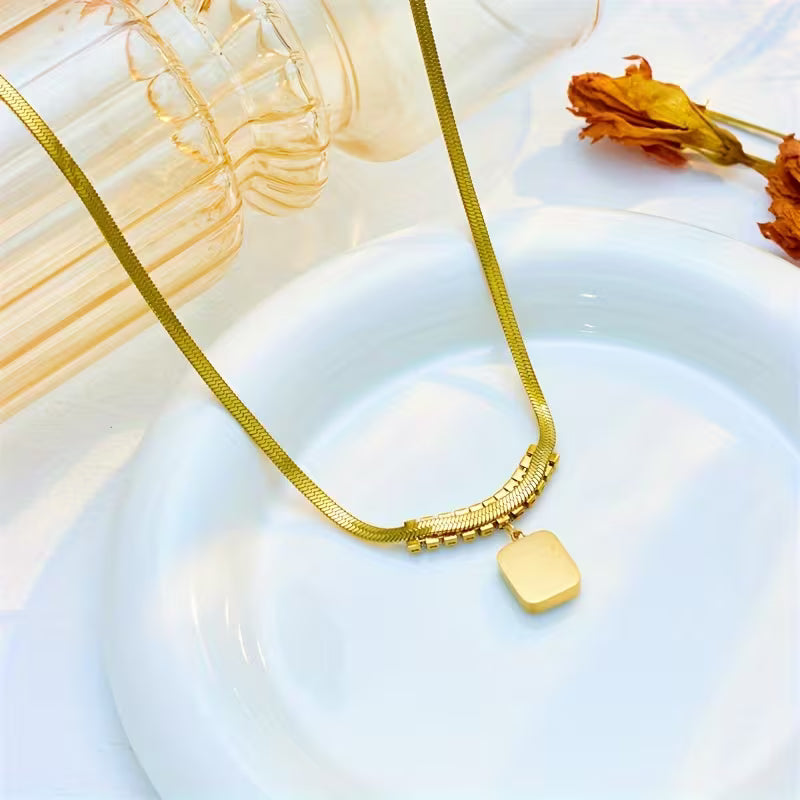 Collier Régale prisme émeraude | Or