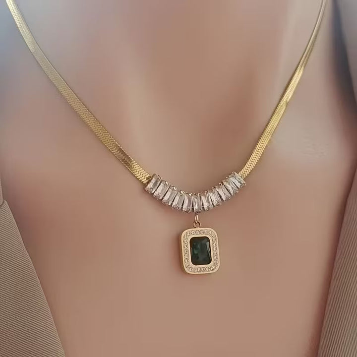 Collier Régale prisme émeraude | Or
