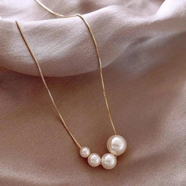 Collier avec de jolies perles | Or