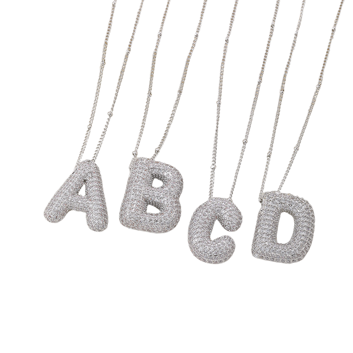 Collier initial en lettres bulles | Or blanc