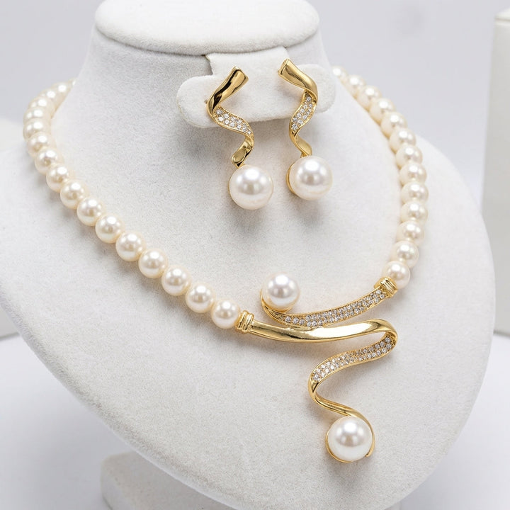 Ensemble cadeau en perles naturelles : collier et boucles d'oreilles | Or