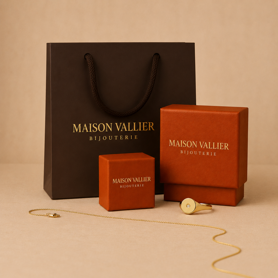 Bague en rubis couronne écarlate | Or blanc