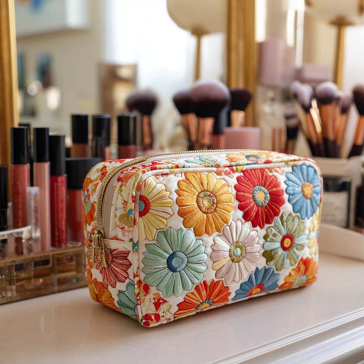 Noelle - Quilted Toiletry Bag - Shiny Petals