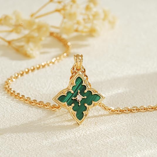 Pendentif trèfle émeraude | Or