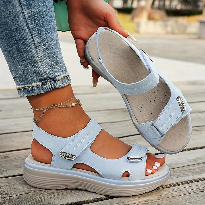 Chanel - Ortopedické protisklzné sandále